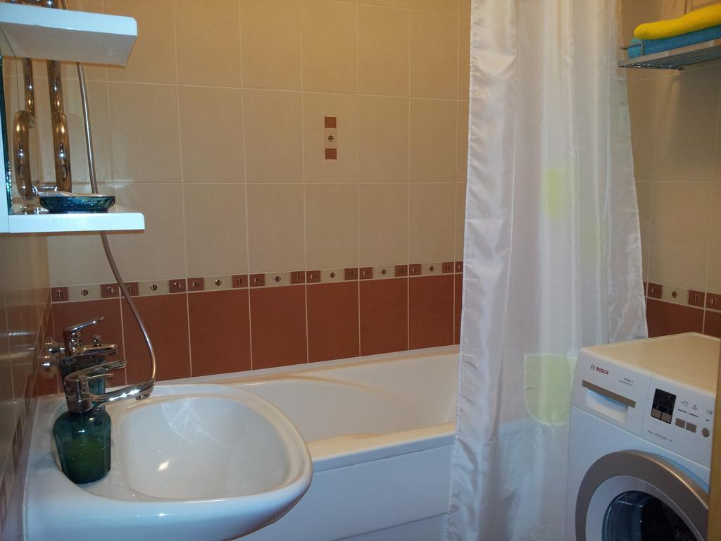 Апартаменты Независимости 168-2 Minsk Quarto foto